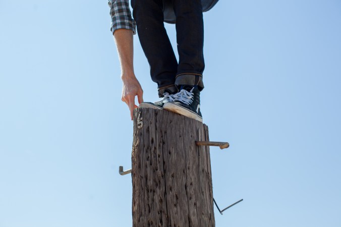 man_on_stump